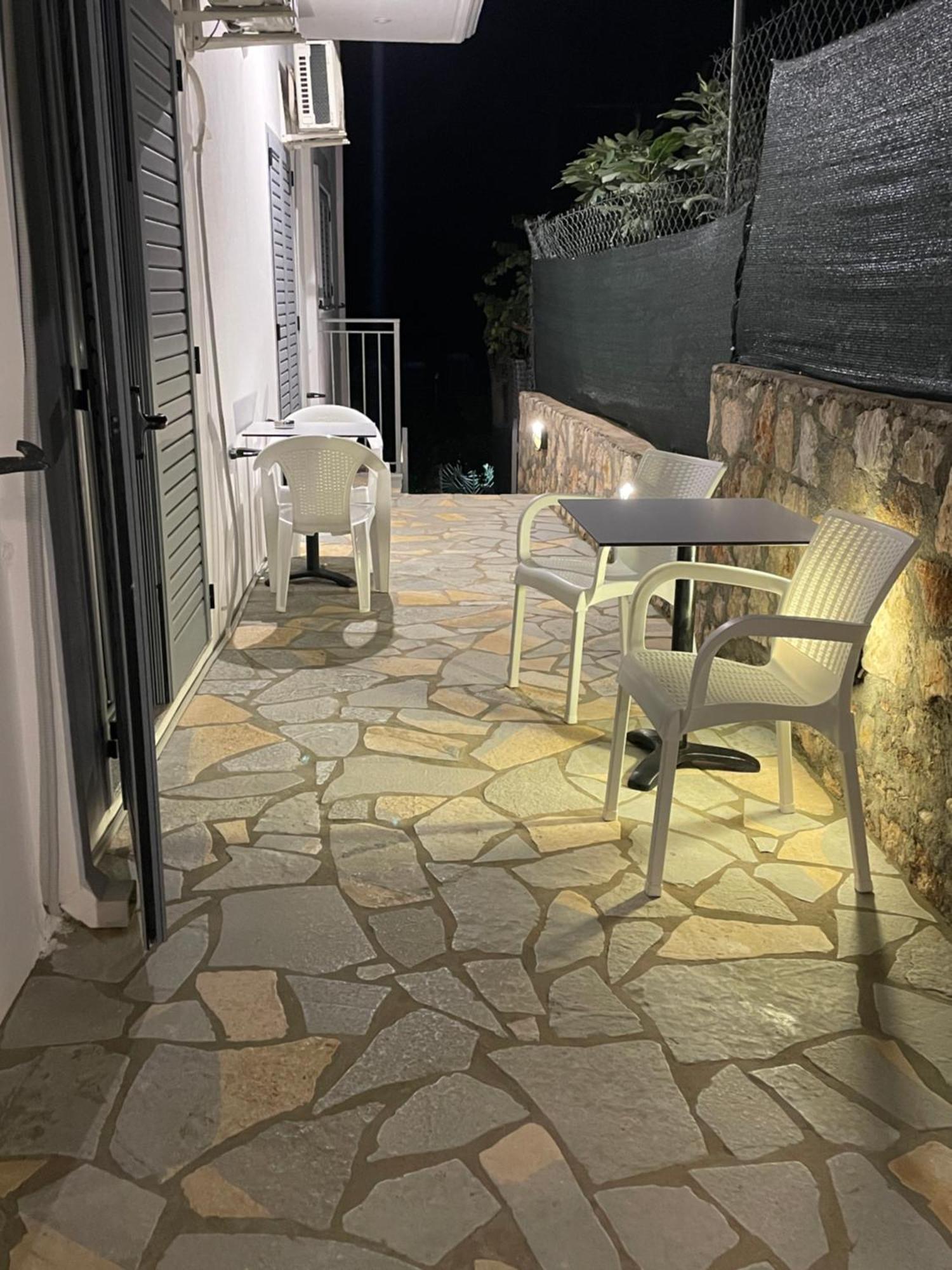 Tasos Rooms Himarë Exteriér fotografie